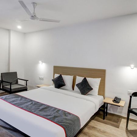 Super Townhouse Rcc Majestic 397 Lb Nagar Hotel Haidarábád Kültér fotó