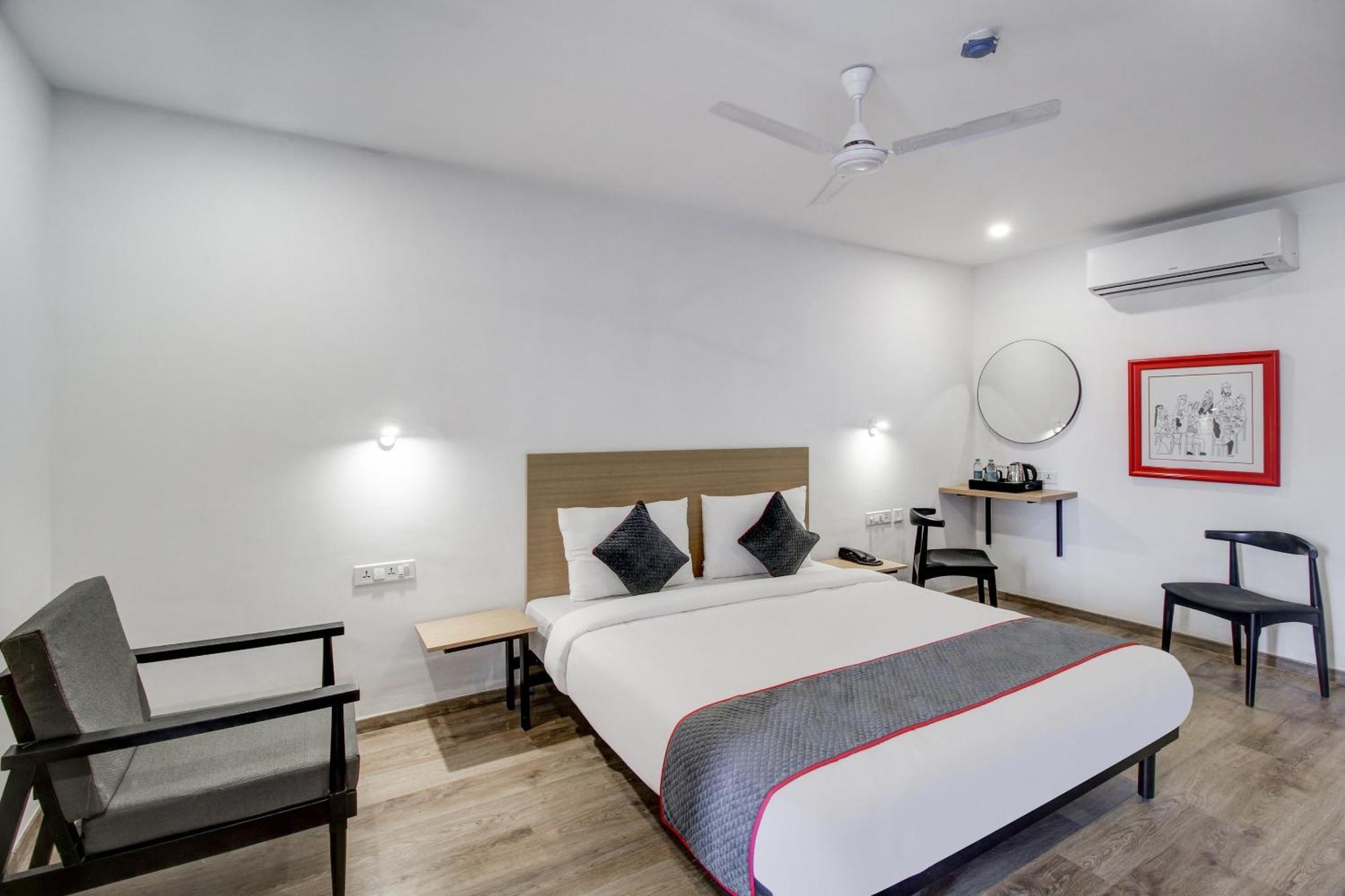 Super Townhouse Rcc Majestic 397 Lb Nagar Hotel Haidarábád Kültér fotó
