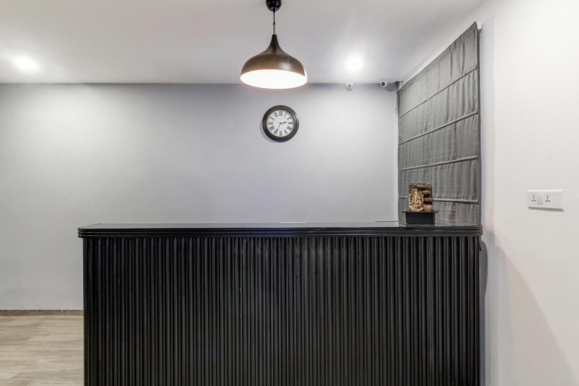 Super Townhouse Rcc Majestic 397 Lb Nagar Hotel Haidarábád Kültér fotó
