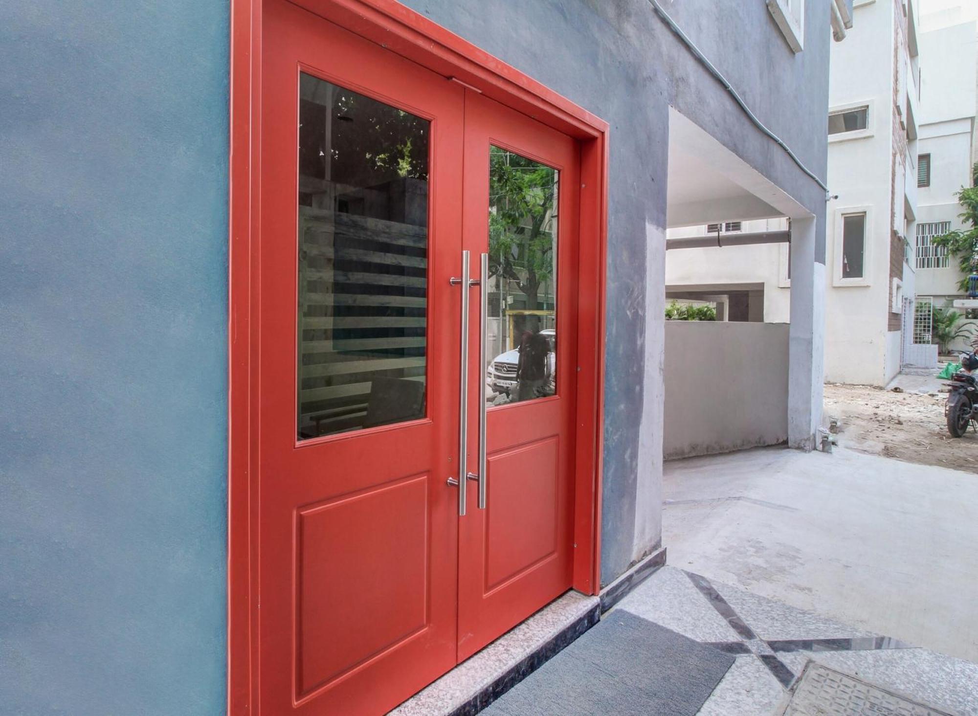 Super Townhouse Rcc Majestic 397 Lb Nagar Hotel Haidarábád Kültér fotó